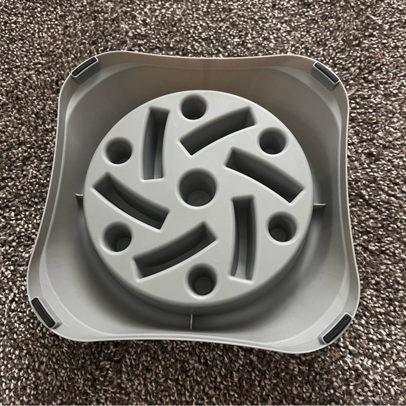 Slow feeder - Picture 2 of 5